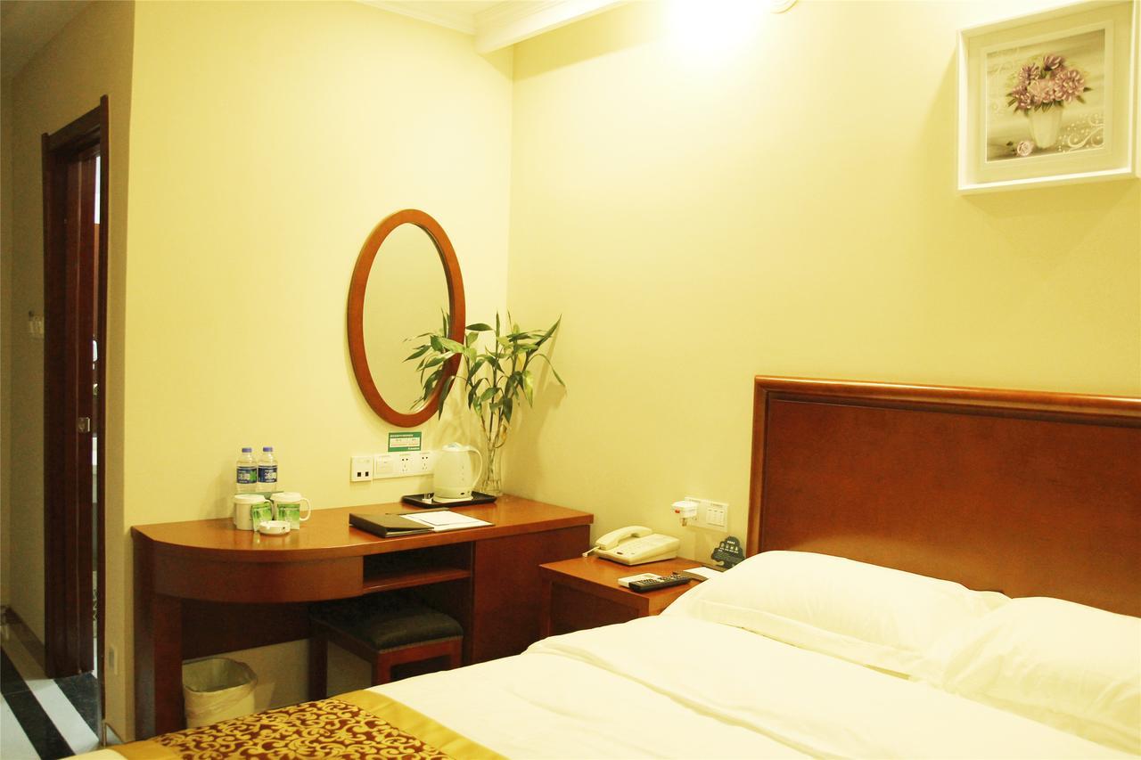Greentree Alliance Sanya Jiyang District Yalongwan Road Hotel Екстериор снимка