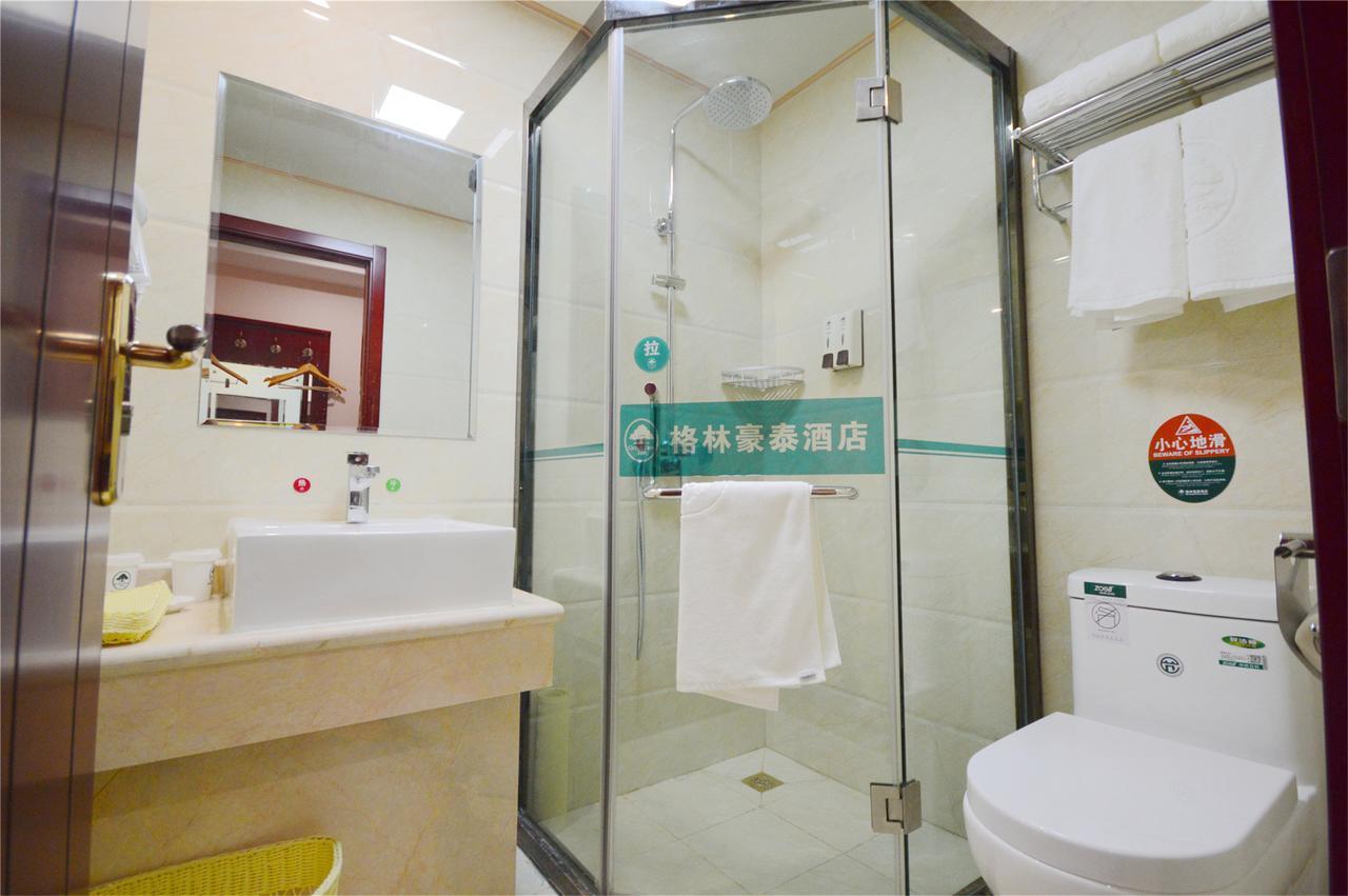 Greentree Alliance Sanya Jiyang District Yalongwan Road Hotel Екстериор снимка