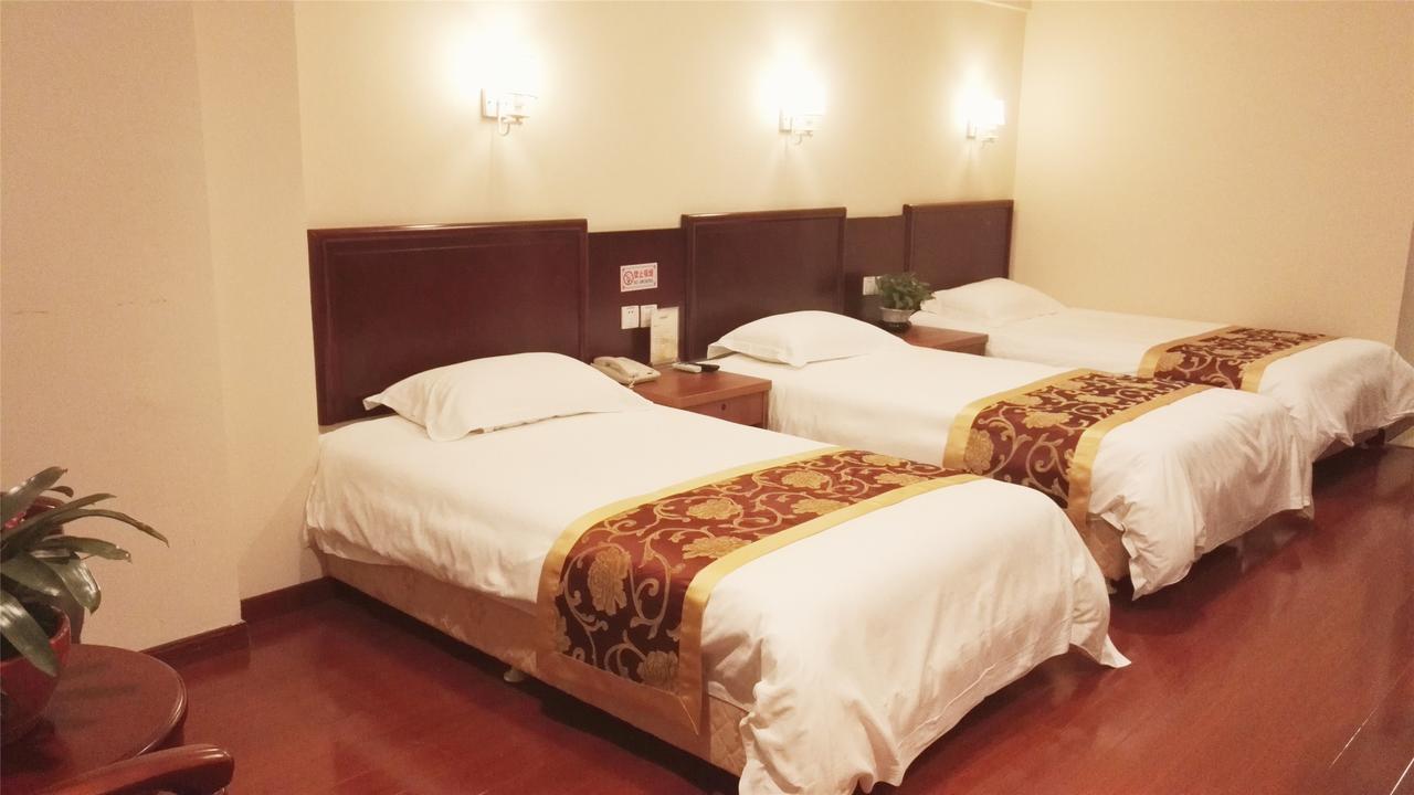 Greentree Alliance Sanya Jiyang District Yalongwan Road Hotel Екстериор снимка
