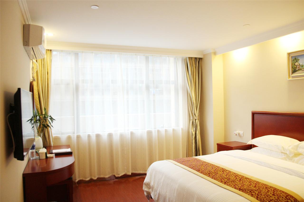 Greentree Alliance Sanya Jiyang District Yalongwan Road Hotel Екстериор снимка