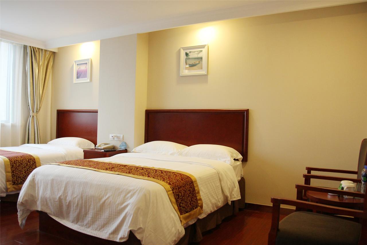 Greentree Alliance Sanya Jiyang District Yalongwan Road Hotel Екстериор снимка