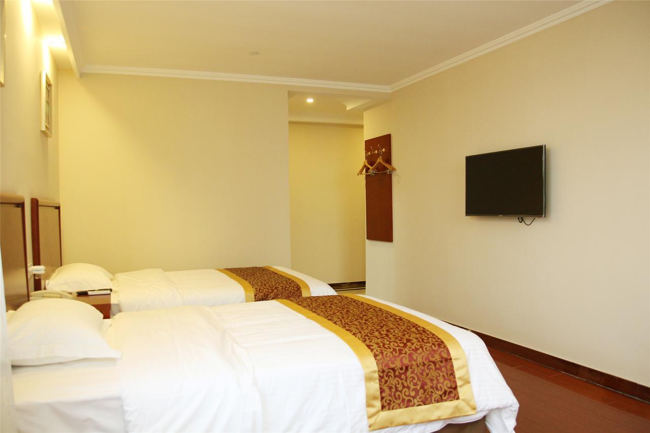 Greentree Alliance Sanya Jiyang District Yalongwan Road Hotel Екстериор снимка